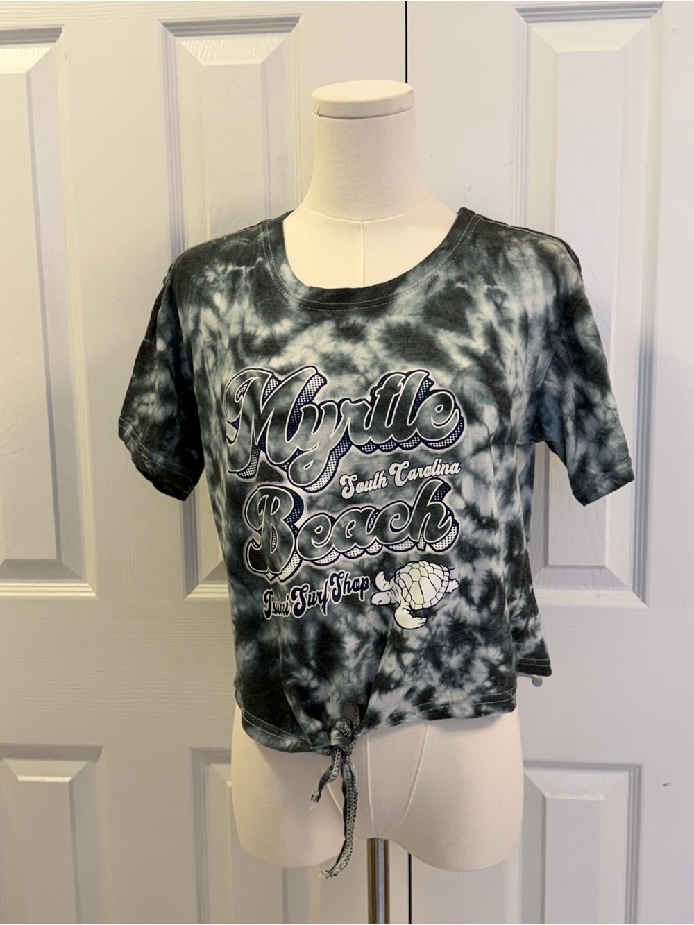Tsunami Surf Shop Myrtle Beach Tie Dye Graphic T-Shirt XL